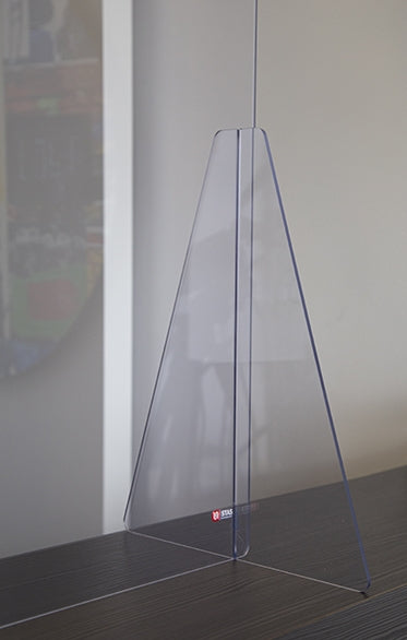 STAS plexiglas scherm - staand, met uitsparing en plexiglas voet 115x80 cm; ideaal voor winkels en kantoren.