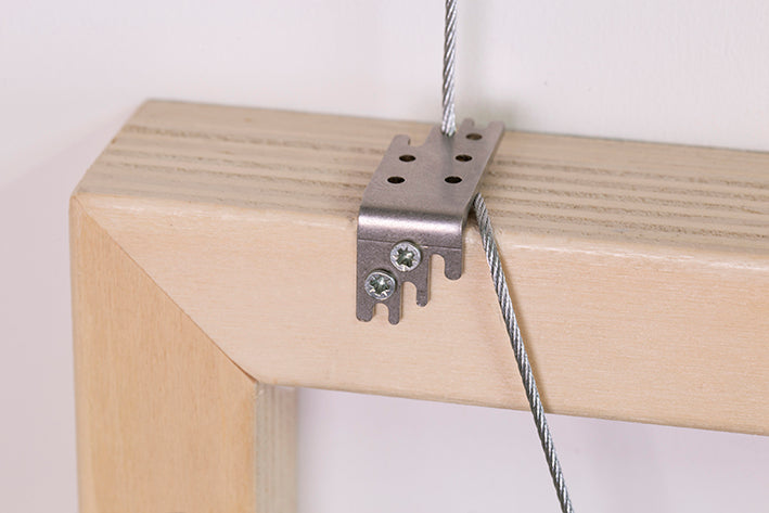 STAS no-tilt set is gemakkelijk te monteren op lijsten van minimaal 18 mm dik.