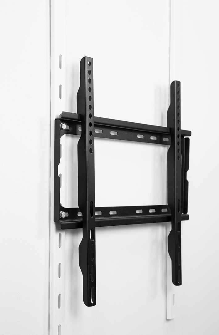 4/a/e/f/4aefb7ed310b64f838b1be41b9d1d032d3530ad1_stas_tv_hanger_close_up2_lr