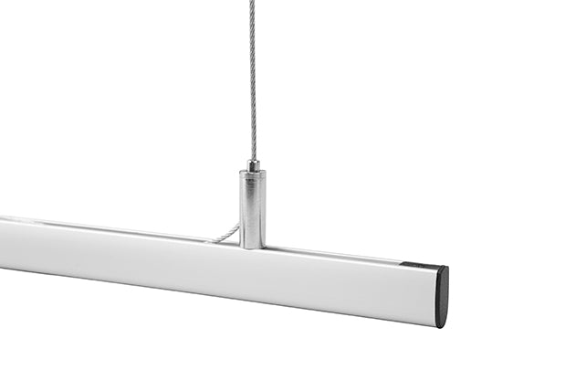 STAS signtrack set: geleverd met eindkappen, klemmen en haken voor snelle montage.