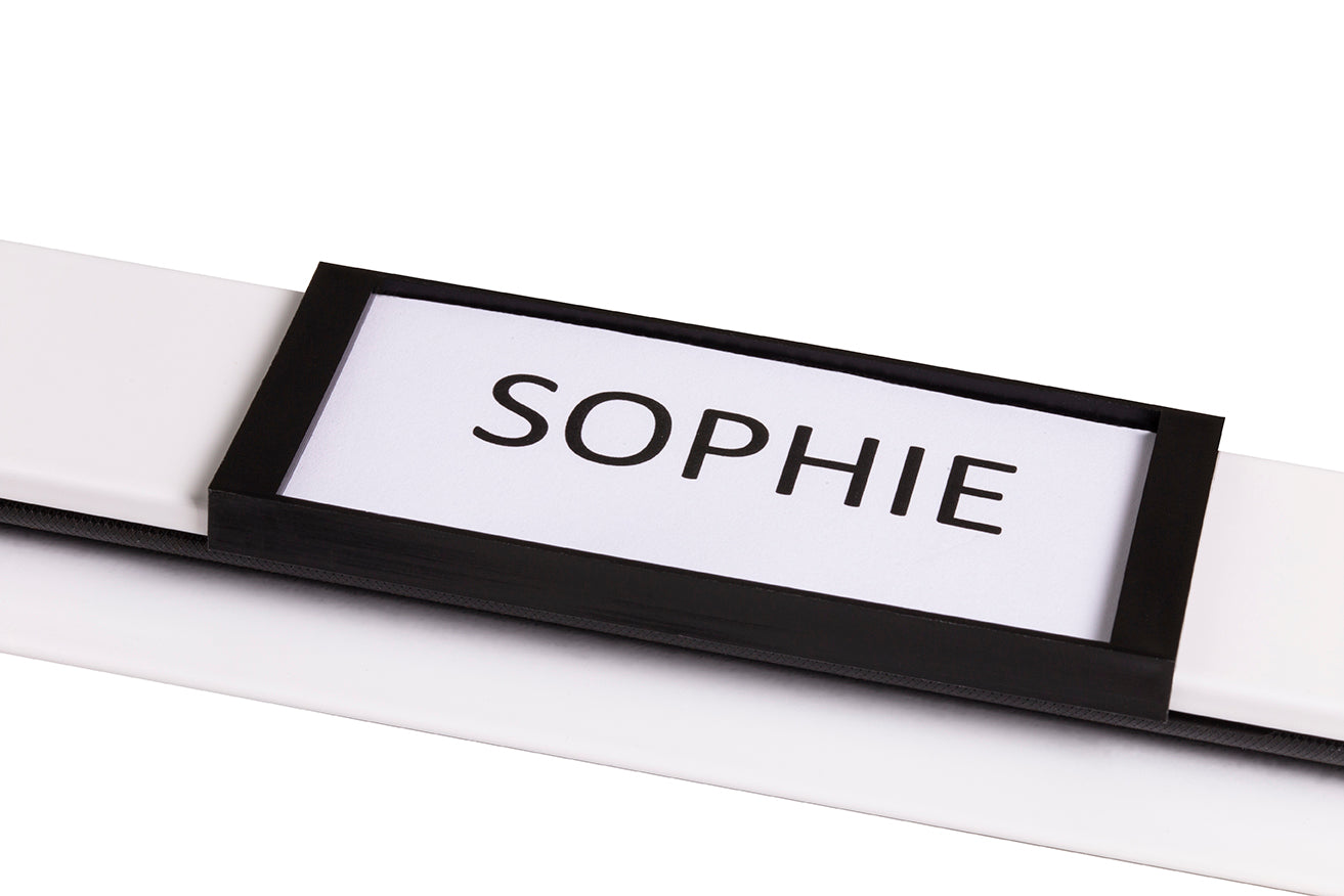 STAS name tag voor de papergrip, perfect voor het tonen van namen bij kunstwerken.
