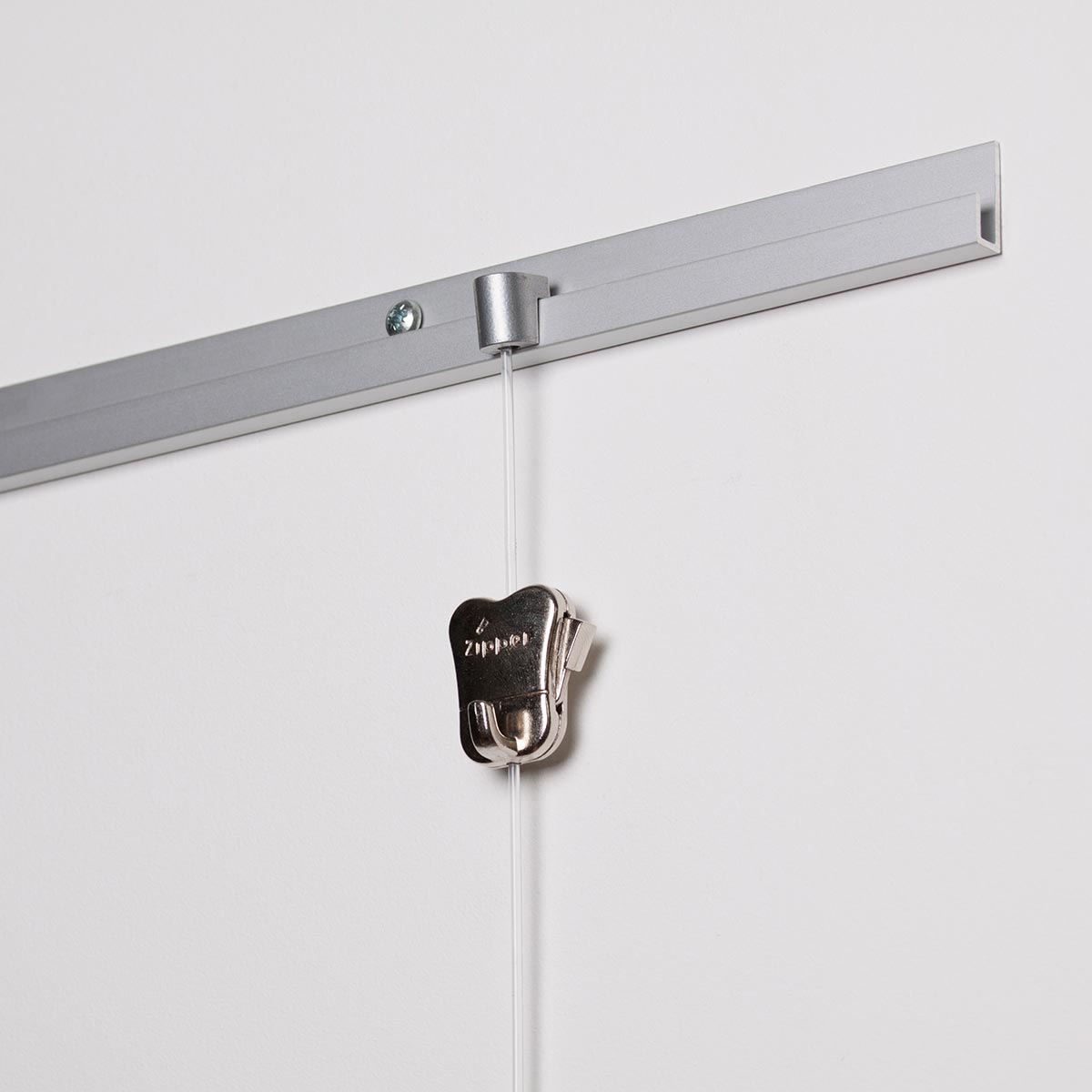 STAS perlon koord met glijder is een ideale oplossing voor het ophangen van kunst.