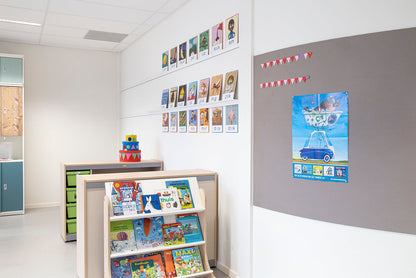 STAS grip up voor wandmontage, verkrijgbaar in wit, zwart en aluminium.